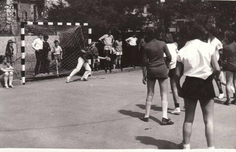 File:OŠ Trsat rukomet 1967.jpg