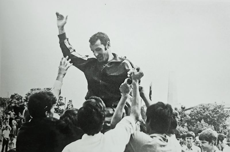File:Simo Kosanović slavlje.jpg